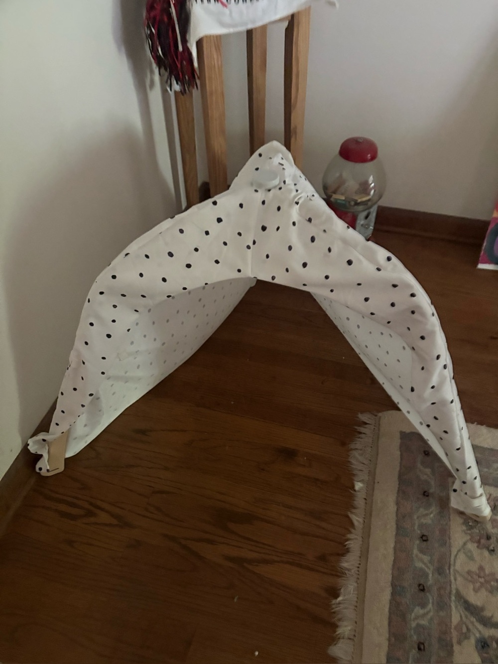Lovevery infant tent.